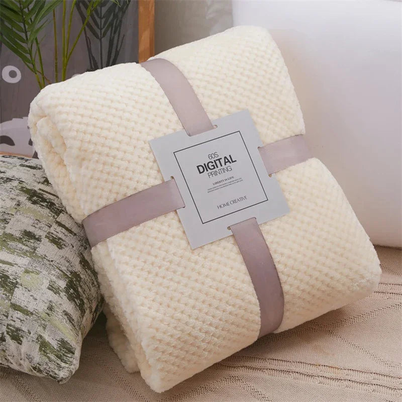 Couverture bébé douce corail Nuitara — vue principale, douceur hypoallergénique certifiée