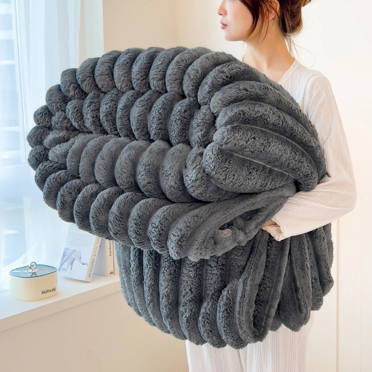 Plaid rayé multifonction Nuitara — vue principale, design rayé intemporel